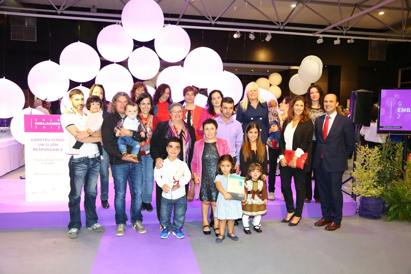 ENTREGA DE LA DISTINCIóN EMBAJADORES DE GIJóN 2015